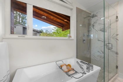 Primary Bedroom Photo of 6528 Marine Drive, West Vancouver, BC
