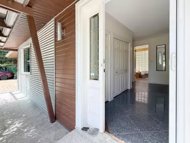 2625 East Road, Anmore, BC, Anmore — Single Family Residence for sale