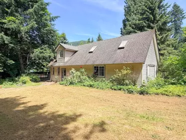 Hot Tub / Spa Photo of 2625 East Road, Anmore, BC