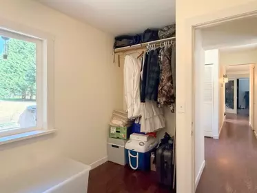 Mudroom Photo of 2625 East Road, Anmore, BC