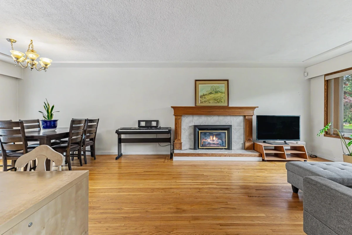 Dining Area Photo of 1684 Cornell Avenue, Coquitlam, BC