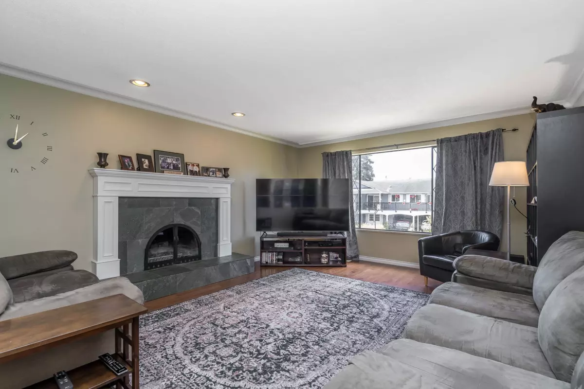 Dining Area Photo of 3351 Bowen Drive, Richmond, BC