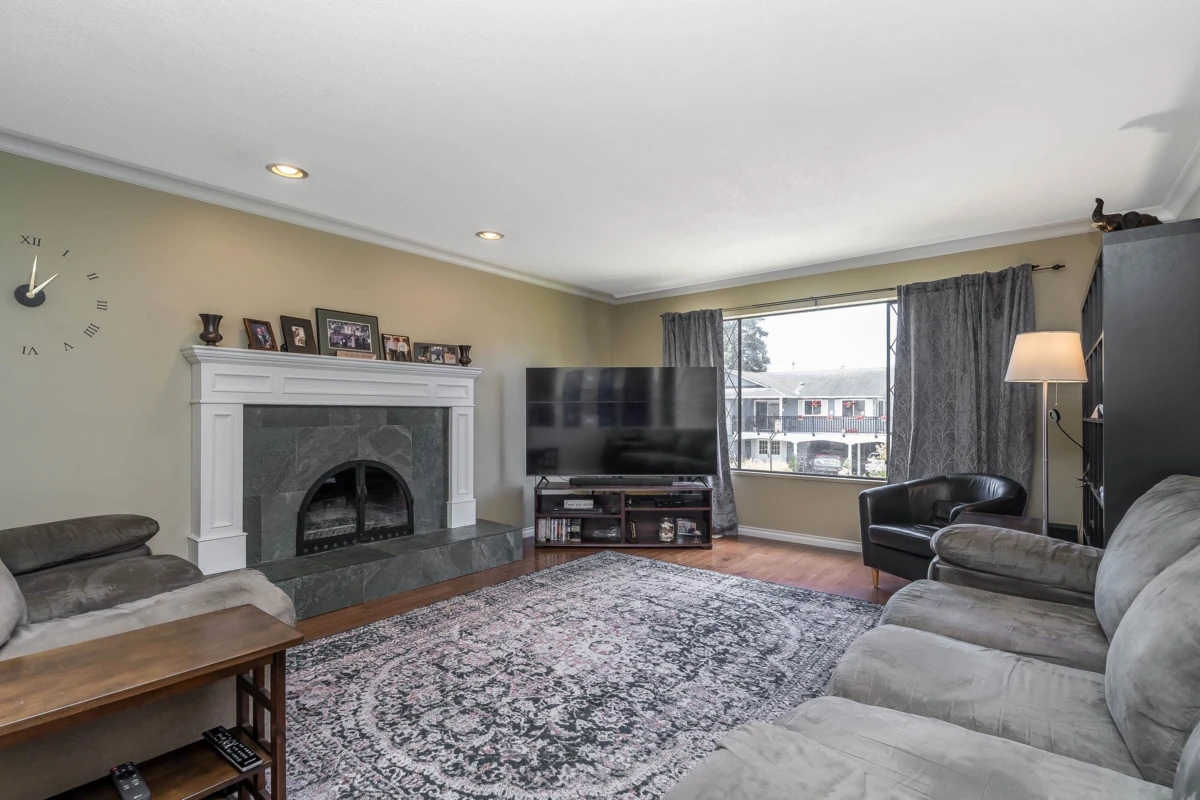 Living Room Photo of 3351 Bowen Drive, Richmond, BC