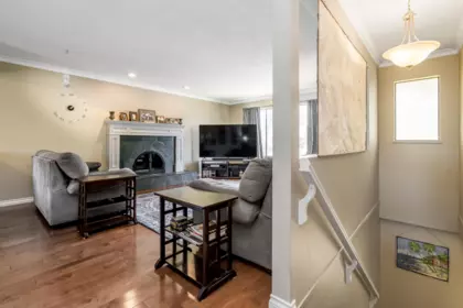 Kitchen Photo of 3351 Bowen Drive, Richmond, BC