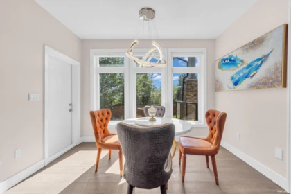 Primary Bedroom Photo of 1360 Ottaburn Road, West Vancouver, BC