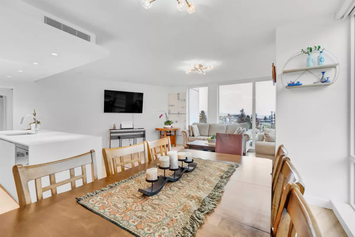 Dining Area Photo of 412 1500 Fern Street, North Vancouver, BC