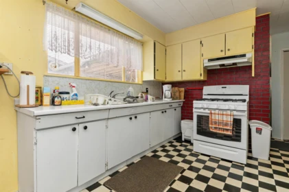 Primary Bedroom Photo of 578 Thacker Avenue, Hope, BC