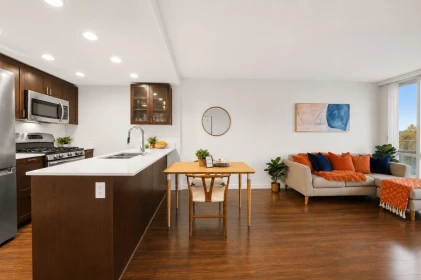 Kitchen Photo of 220 4818 Eldorado Mews, Vancouver, BC