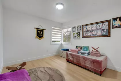 Hallway Photo of 8719 140b Street, Surrey, BC