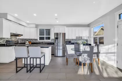 Kitchen Island Photo of 6602 193a Street, Surrey, BC