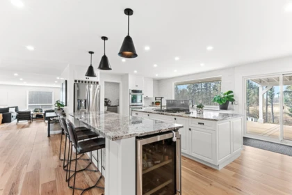 Breakfast Nook Photo of 7025 Hesslea Crescent, Abbotsford, BC