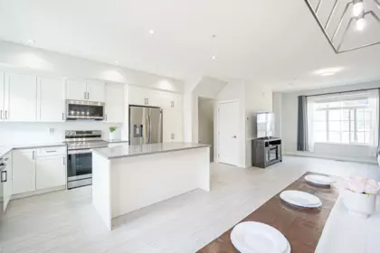 Kitchen Island Photo of 68 20180 84 Avenue, Langley, BC