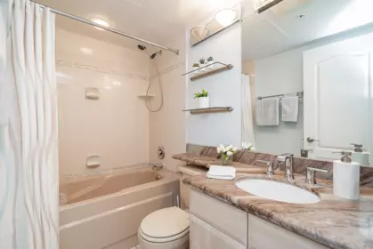 Guest Bathroom Photo of 304 1233 Beach Avenue, Vancouver, BC