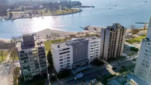 304 1233 Beach Avenue, Vancouver, BC