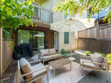 310 E 16th Avenue, Vancouver, BC, Vancouver — Half Duplex for sale