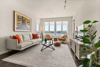 305 3911 Cates Landing Way, North Vancouver, BC, North Vancouver — Apartment/Condo for sale