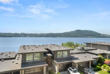 305 3911 Cates Landing Way, North Vancouver, BC, North Vancouver — Apartment/Condo for sale