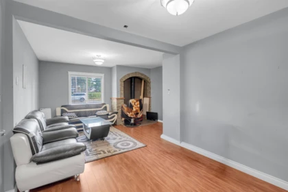 Office / Den Photo of 14115 110 Avenue, Surrey, BC