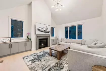 Kitchen Island Photo of 30 24455 61 Avenue, Langley, BC