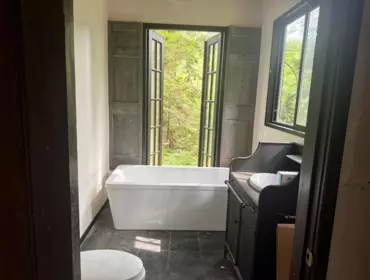 Primary Bathroom Photo of 29403 Dewdney Trunk Road, Mission, BC