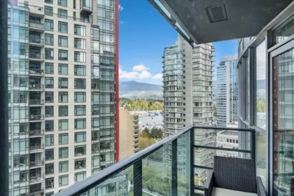 Breakfast Nook Photo of 1707 1189 Melville Street, Vancouver, BC