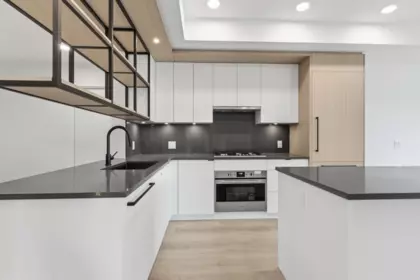 202 2268 E Broadway, Vancouver, BC, Vancouver — Apartment/Condo for sale