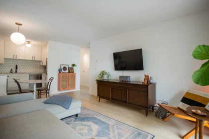 Kitchen Photo of 405 1864 Frances Street, Vancouver, BC