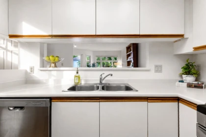 Breakfast Nook Photo of 307 2800 Chesterfield Avenue, North Vancouver, BC