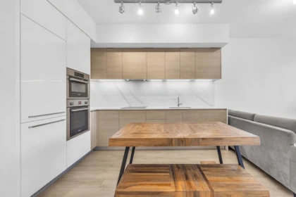 Kitchen Photo of 1203 2085 Skyline Court, Burnaby, BC