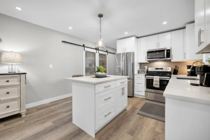 Pantry Photo of 105 15717 Marine Drive, White Rock, BC