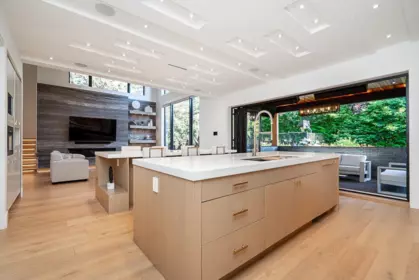 Kitchen Photo of 14388 31a Avenue, Surrey, BC