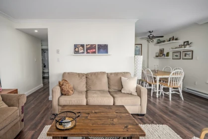 Dining Area Photo of 1808 2041 Bellwood Avenue, Burnaby, BC