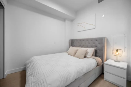 Primary Bedroom Photo of 454 422 E 3rd Street, North Vancouver, BC
