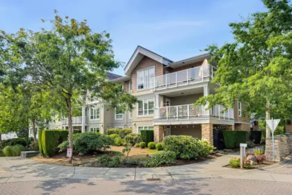 210 6420 194 Street, Surrey, BC, Surrey — Apartment/Condo for sale