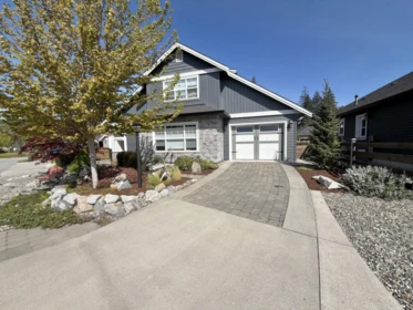 766 Cooper Lane, Gibsons, BC, Gibsons — Single Family Residence for sale