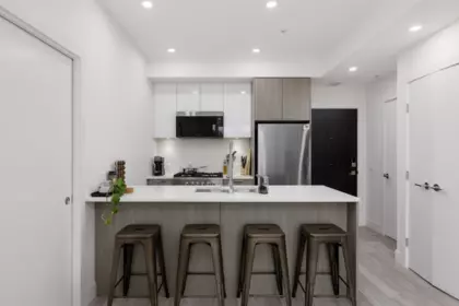 204 979 E 19th Avenue, Vancouver, BC, Vancouver — Apartment/Condo for sale