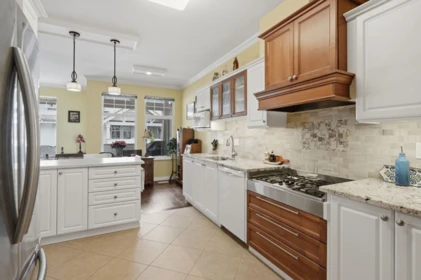 Kitchen Photo of 24 15037 58 Avenue, Surrey, BC