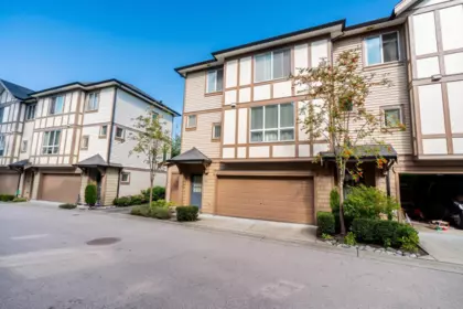 34 7848 209 Street, Langley, BC, Langley — Townhouse for sale
