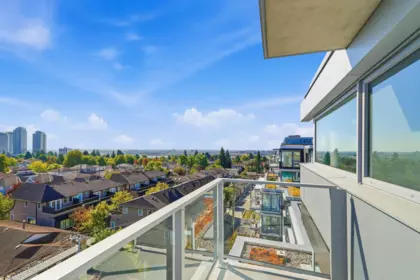 Kitchen Island Photo of 604 8080 Oak Street, Vancouver, BC