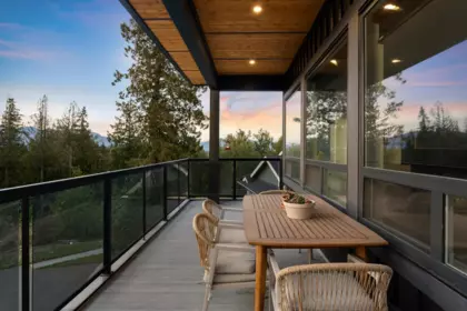 Breakfast Nook Photo of 3 45406 Vedder Mountain Road, Chilliwack, BC