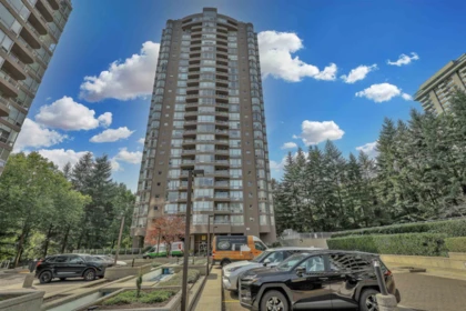 Fitness Center Photo Near 1906 9603 Manchester Drive, Burnaby, BC