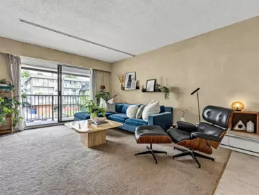 Living Room Photo of 309 275 W 2nd Street, North Vancouver, BC