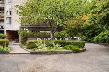 Hot Tub / Spa Photo of 704 6689 Willingdon Avenue, Burnaby, BC