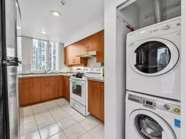 Breakfast Nook Photo of 16D 139 Drake Street, Vancouver, BC