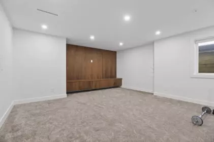 Fitness Center Photo Near 10925 Oriole Drive, Surrey, BC