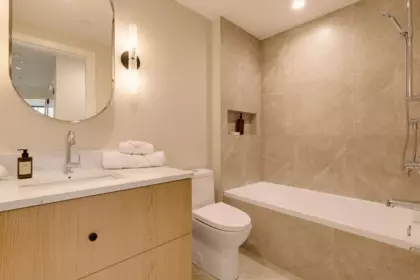 Powder Room Photo of 1 3185 Vine Street, Vancouver, BC