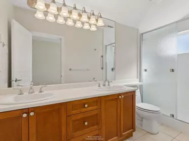 Office / Den Photo of 247 E 19th Street, North Vancouver, BC