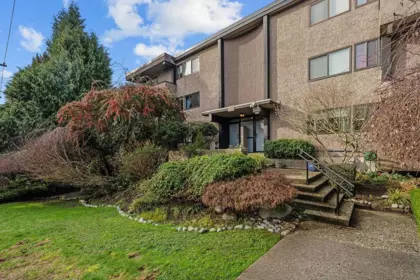 Outdoor Deck Photo of 201 341 Mahon Avenue, North Vancouver, BC