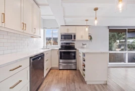 201 341 Mahon Avenue, North Vancouver, BC