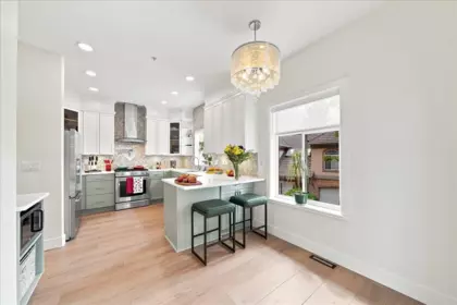 Kitchen Photo of 14 915 Fort Fraser Rise, Port Coquitlam, BC